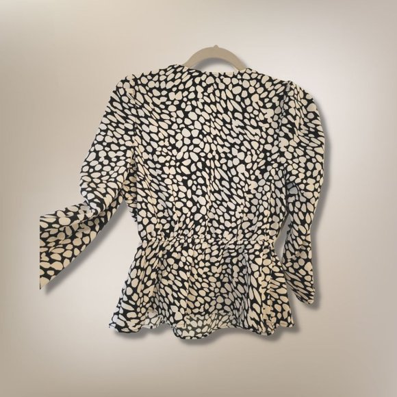 Who What Wear Giraffe Faux-Wrap Blouse M - Picture 2 of 8